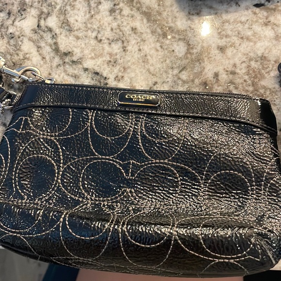 Variety of coach wallets/wristlets - Picture 2 of 7